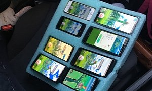 Police Find Driver Playing Pokemon Go on 8 Phones Simultaneously