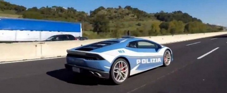 Police Lamborghini Huracan makes rushed delivery of donated kidney