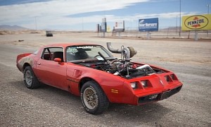Pontiac Trans Am "Patina King" Has Compound Turbos Aiming For the Sky