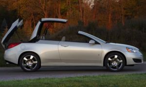 Pontiac Unveils MY 2009 G6