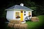 Pop-Up Irish Pub Built in 30-Year-Old Caravan Brings the Pint to the Lads