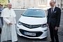 Pope Francis Receives Opel Ampera-e, Because Why Not?