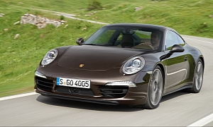 Porsche 911 Gets Sliding Glass Roof, ACC and Other Optionals