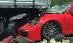 Porsche 911 Crashes in Belgium, Accident Looks Depressing