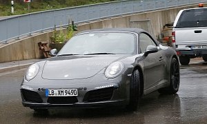 Porsche 911 Facelift Spied in the Race for Production