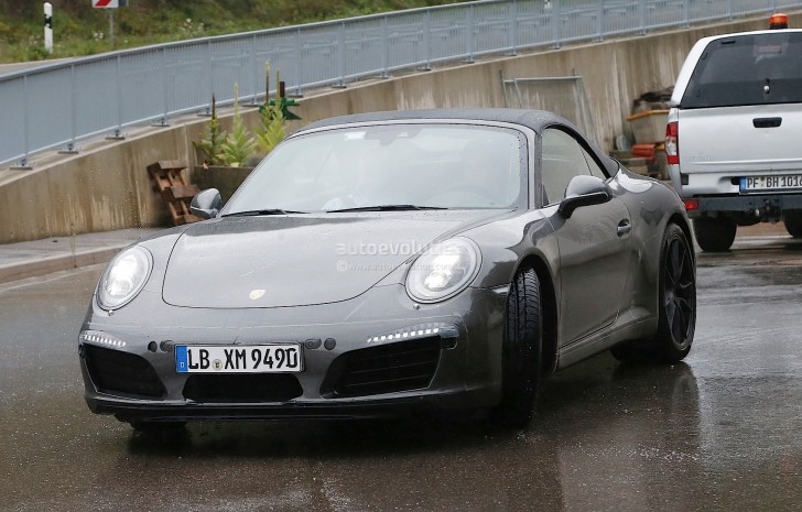 Porsche 911 Facelift spyshots