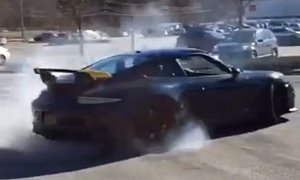 Porsche 911 GT3 Avoids Crashing By Doing a Donut, Doesn't Hit the Curb