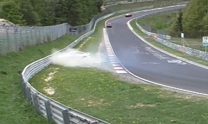 Porsche 911 GT3 Crashes on Nurburgring, Pendulum Effect Is Strong