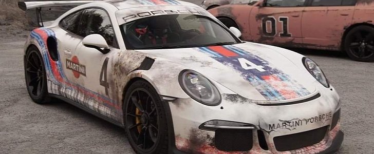 Worn-Out Martini Livery 911 GT3 RS