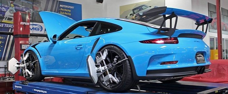 2016 Porsche 911 Revealed in Latest Spyshots, Facelift 