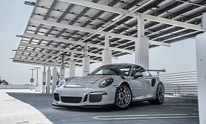 Porsche 911 GT3 RS on Vorsteiner Wheels is a Multi-Spoke Fetish, Has Carbon Wing