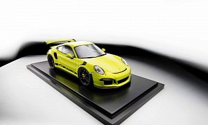 Porsche 911 GT3 RS PDK 1:18 Scale Model Is Absurdly Cool in PTS Birch Green