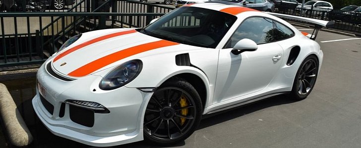 Porsche 911 GT3 RS PDK Disguised as 911 R