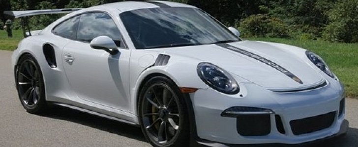 White Posche 911 GT3 RS PDK for sale