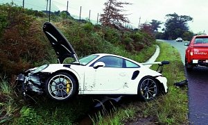 Porsche 911 GT3 RS PDK Has Brutal Crash in South Africa, Could Be Totaled