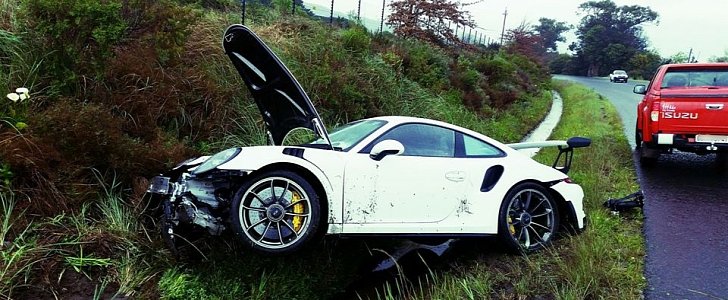 Porsche 911 GT3 RS crashed in South Africa