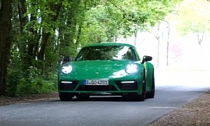 Porsche 911 GTS Sings the Song of Its People, Goes All Out on the Highway