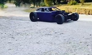 Porsche 911 Rat Rod Arrives at the Castle with Front-Mounted Big Block