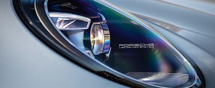 2020 Porsche 911 with Matrix LED headlights