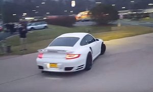 Porsche 911 Turbo Nearly Crashes while Leaving Car Meet, Driver Saves Himself