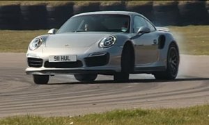 Porsche 911 Turbo S Amazingly Ties 911 GT3 RS on Anglesey Circuit in 991.1 Trim