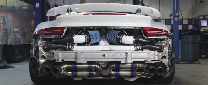 Porsche 911 Turbo with stunning engine compartment