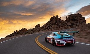 Porsche 935 Fought a Pair of 911 GT2 RS Clubsports, One Comes on top of PPIHC