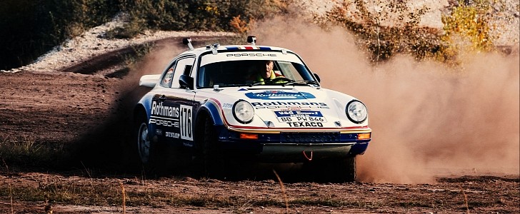 Porsche 953 driven by Walter Rohrl
