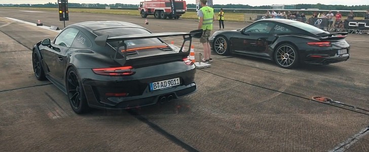 Porsche 991 Turbo S and 991.2 GT3 RS drag racing