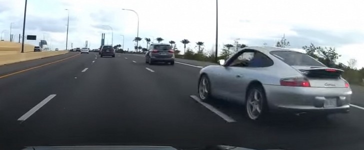 Porsche 911 crash on the interstate