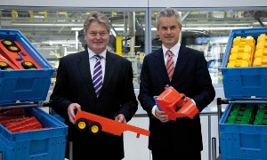 Porsche Academy Opens "Model Factory"