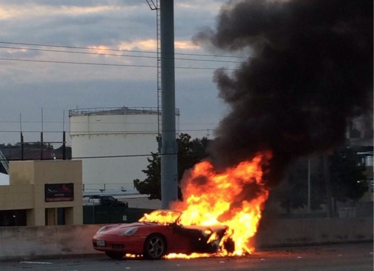 Porsche Boxster Burns to the Ground in Houston