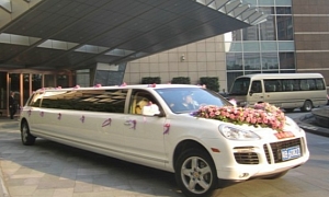 Porsche Cayenne Turbo S Turned into Stretched Limo
