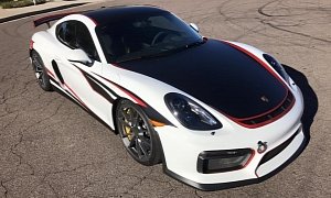 Porsche Cayman GT4 Gets Tricolor Race Livery, Looks Amazing