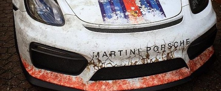 Porsche Cayman GT4 Gets Worn-Out Martini Livery