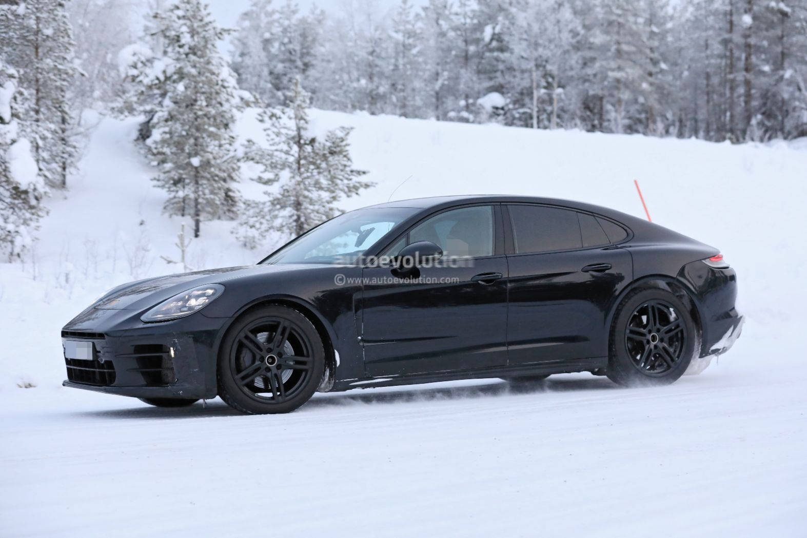 Porsche Facelifts the Panamera Again for 2023, Ahead of Full Switch to  Electric - autoevolution