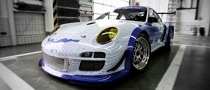 Porsche Pays Tribute to Facebook Fans with Special 911 GT3-R Hybrid