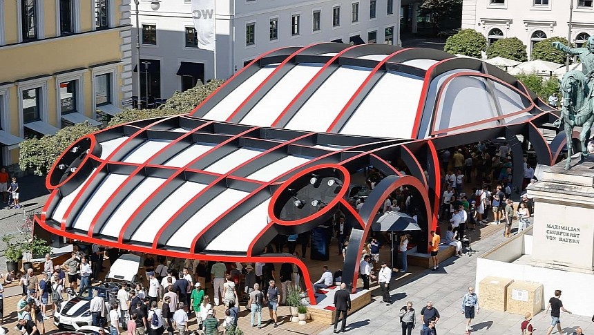 Imposing Porsche 911 sculpture at IAA Mobility in Munich