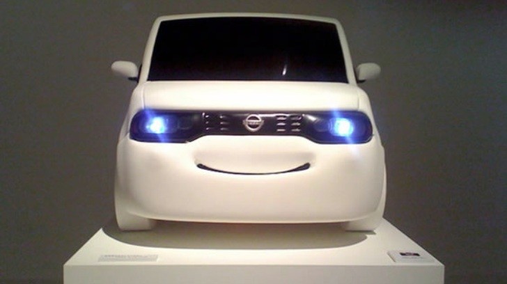 Nissan Cube concept smiling