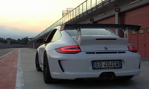 Prepare Your Ears for the Porsche 911 (997) GT3 RS Cup