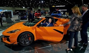 President Biden Checks Out EVs and the C8 Z06 at the 2022 Detroit Auto Show