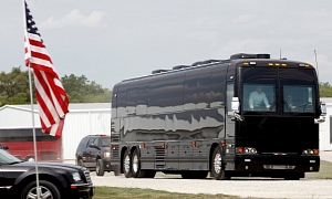 President Obama Travels the U.S. in His $1.1 Million Greyhound One