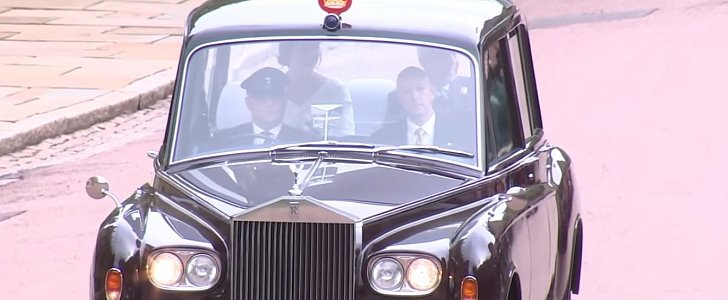 Princess Eugenie arrives at her wedding in 1977 Rolls Royce Phantom VI