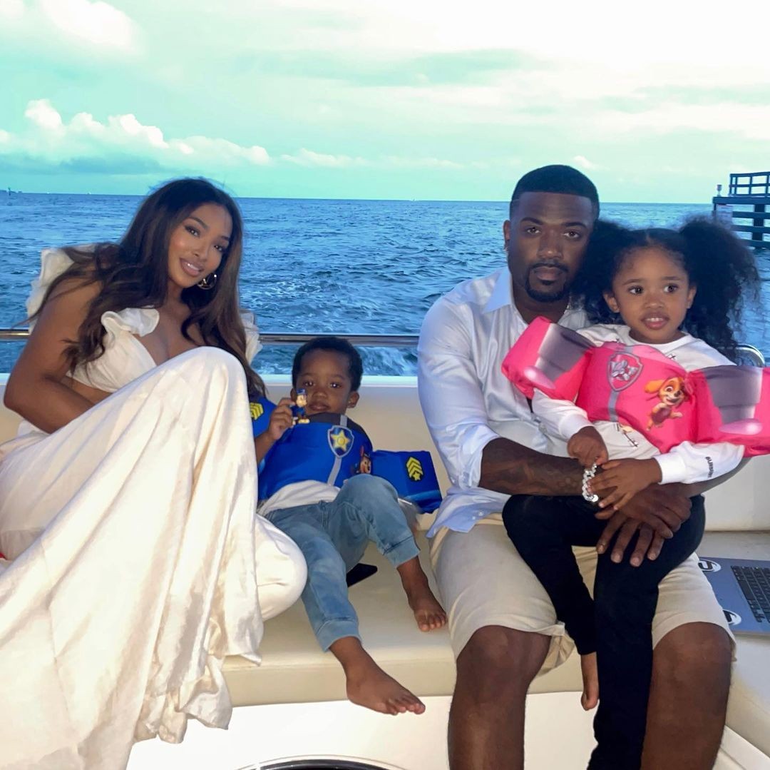Princess Love And Ray J Spend Memorial Day Sailing On A Luxury Yacht In Miami 190015 1 
