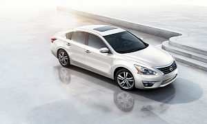 Production of the 2013 Nissan Altima Begins in Tennessee