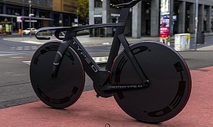 Prototype 0 Is a Virtual Track Racing Bike That Delivers in the City as Well