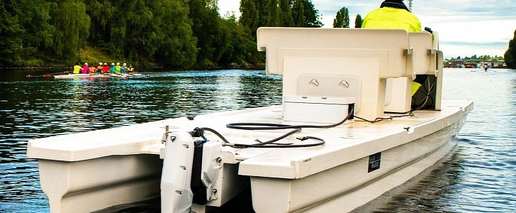 The Pure Watercraft electric outboard can replace gas outboards of up to 50 HP.