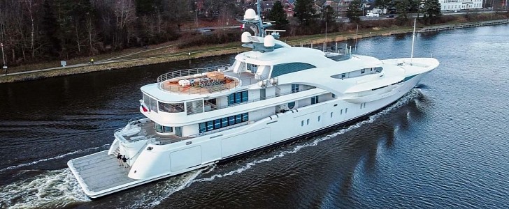 Graceful is a $100 million superyacht reportedly owned by Russian president Putin