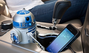 R2-D2 USB Car Charger for the Star Wars Geeks