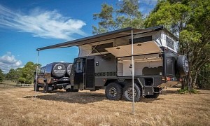 Reconn R4 Elite Tandem Is a Camper Trailer Forged in the Fires of Hell